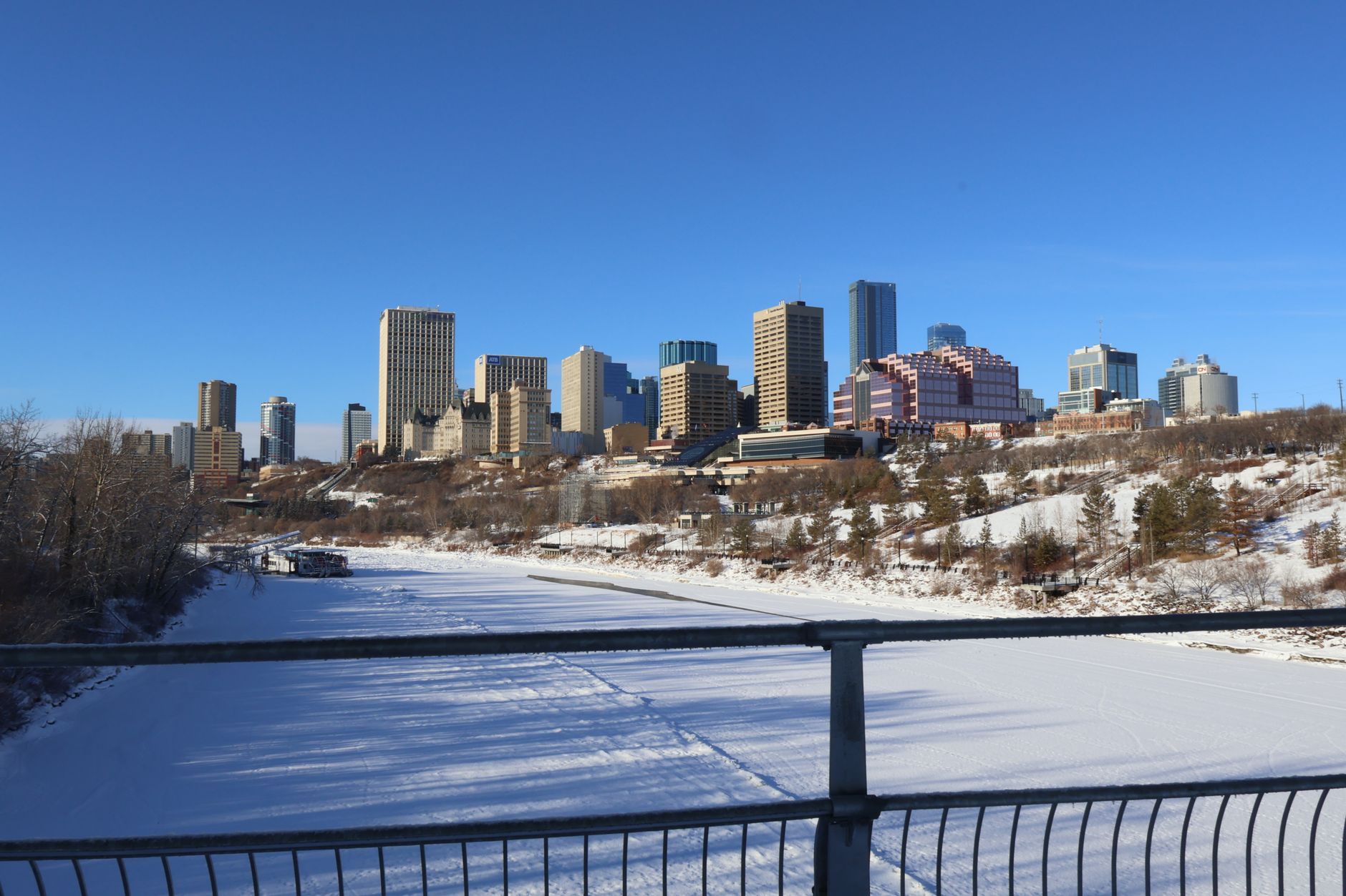 Edmonton infill bylaw: Mayor calls rollback chaotic and uninformed